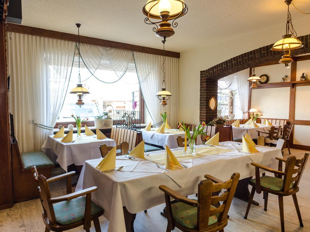 Landhotel Hamburger Hof Nettlingen Buitenkant foto