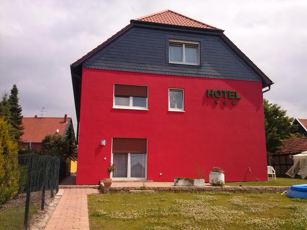 Landhotel Hamburger Hof Nettlingen Buitenkant foto
