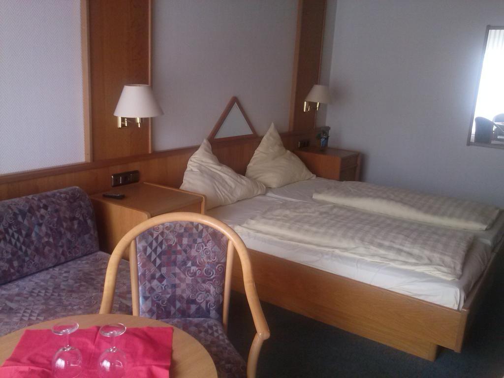 Landhotel Hamburger Hof Nettlingen Kamer foto