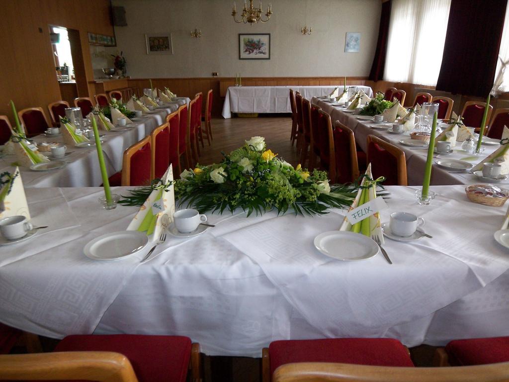 Landhotel Hamburger Hof Nettlingen Buitenkant foto