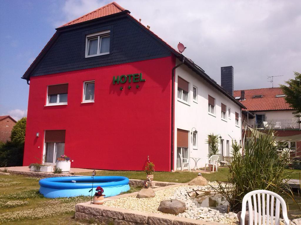 Landhotel Hamburger Hof Nettlingen Buitenkant foto